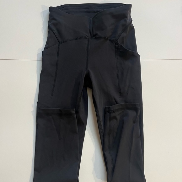 Lululemon Cropped Black Tights - Picture 3 of 6